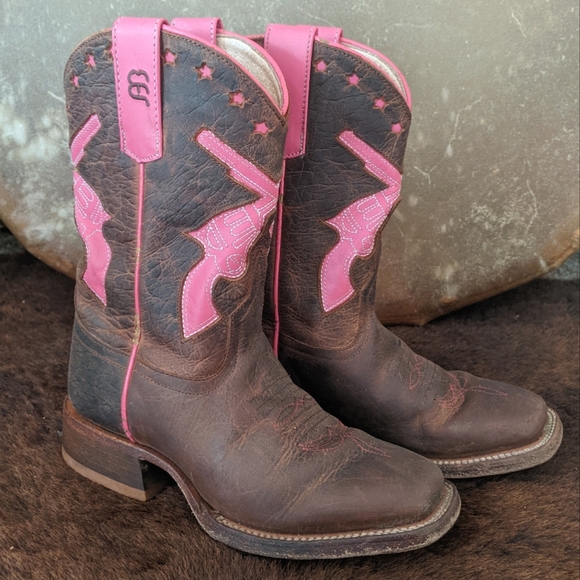 Leather Pink Pistol Inlay Cowgirl Boots 